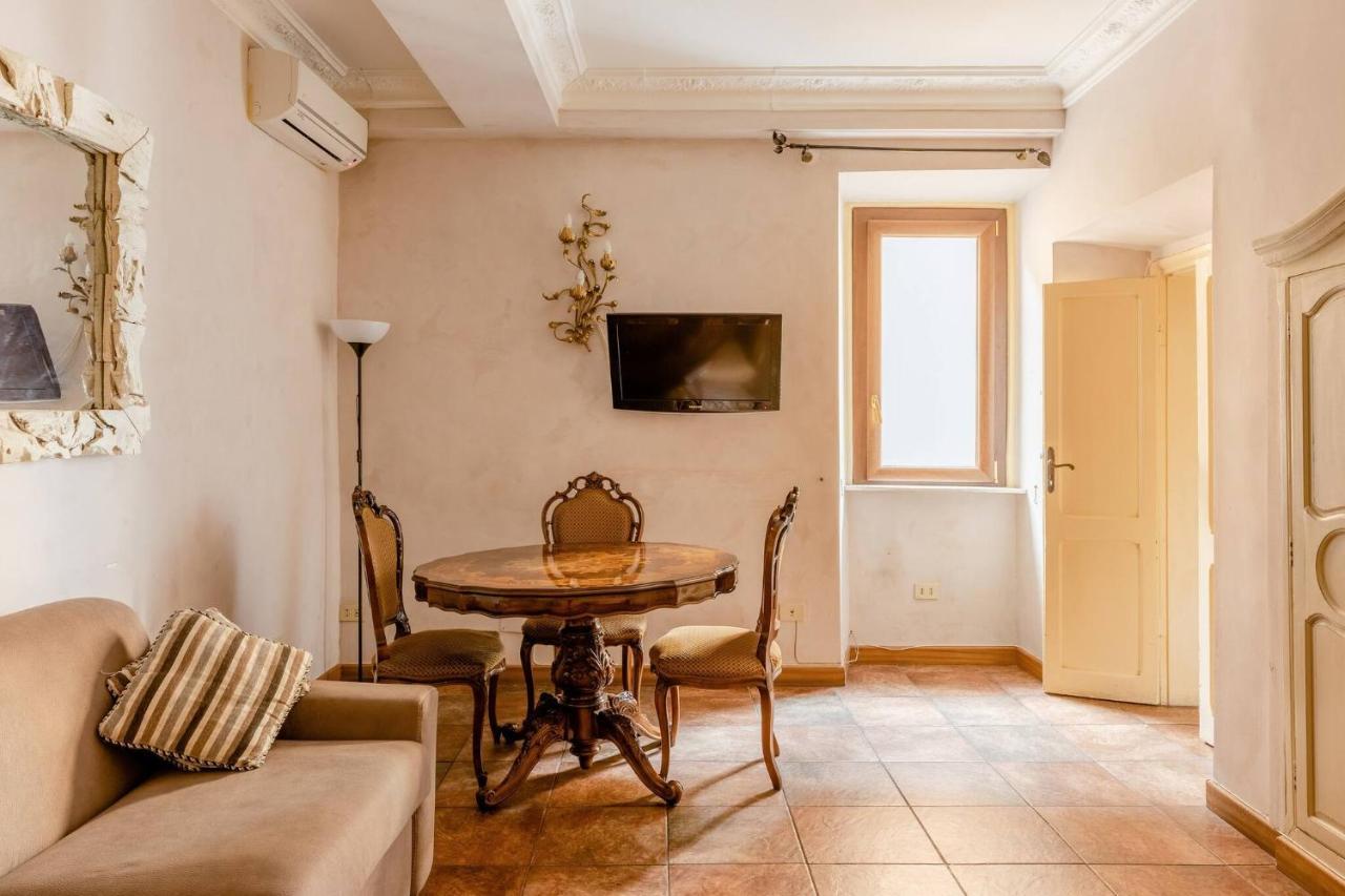 Rome Right In The Ancient Historical Center Two Bedrooms Two Bath, Up To 6 Pax Ngoại thất bức ảnh