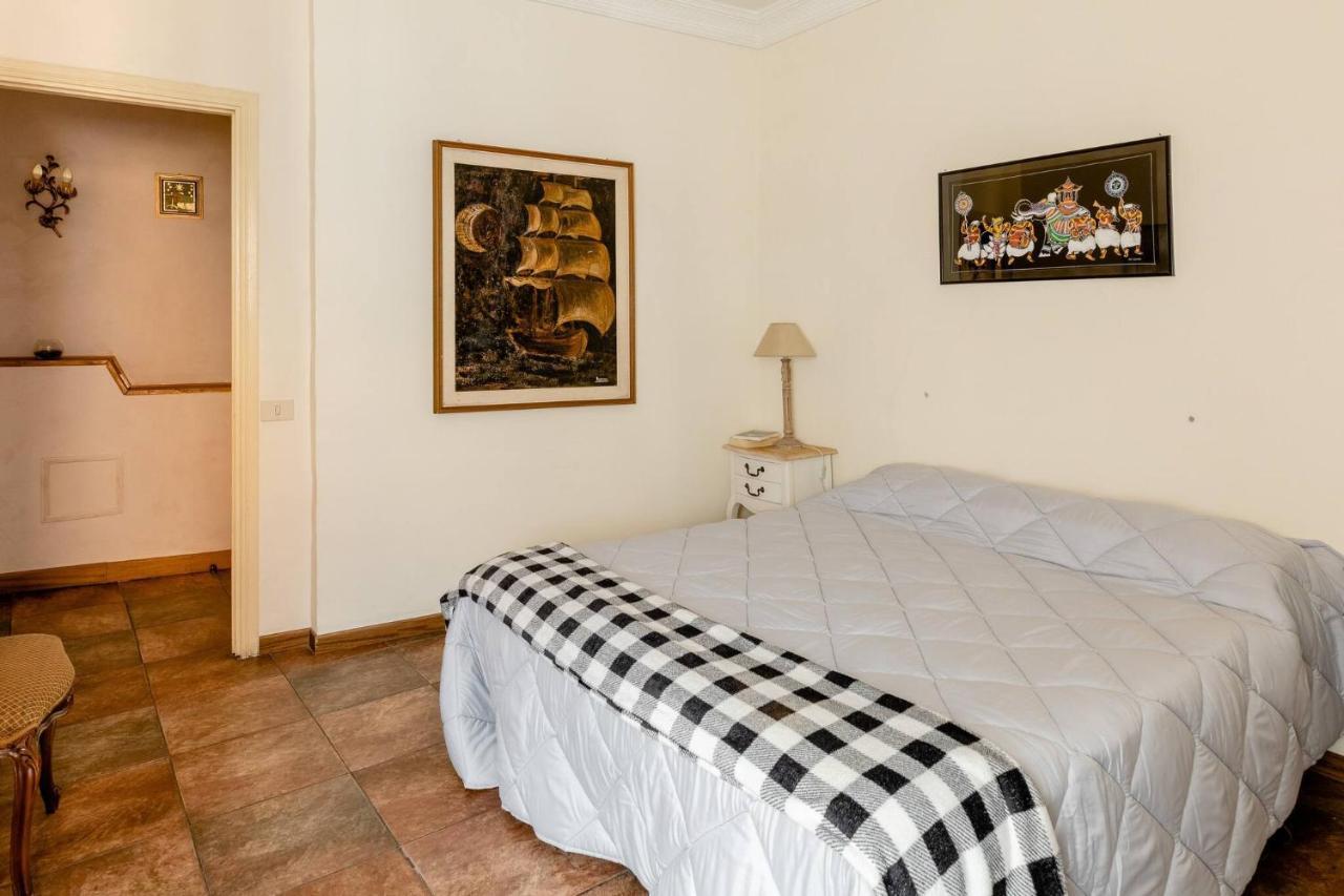 Rome Right In The Ancient Historical Center Two Bedrooms Two Bath, Up To 6 Pax Ngoại thất bức ảnh